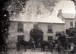 Tom Mathias: Town Folk