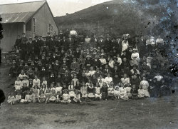 Tom Mathias: Town Folk