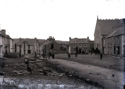 Tom Mathias: Town Folk