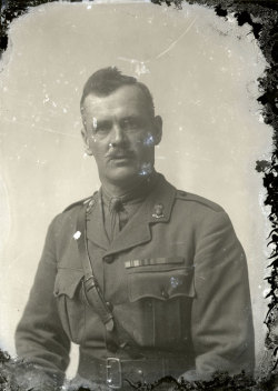 Tom Mathias: Darluniau