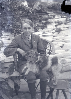 Tom Mathias: Darluniau