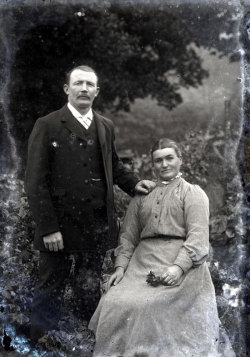Tom Mathias: Darluniau