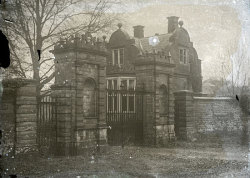 Tom Mathias: Houses and Servants