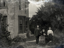 Tom Mathias: Houses and Servants