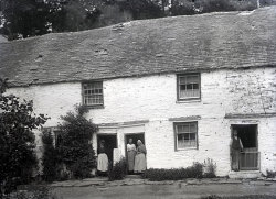 Tom Mathias: Houses and Servants