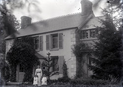 Tom Mathias: Houses and Servants